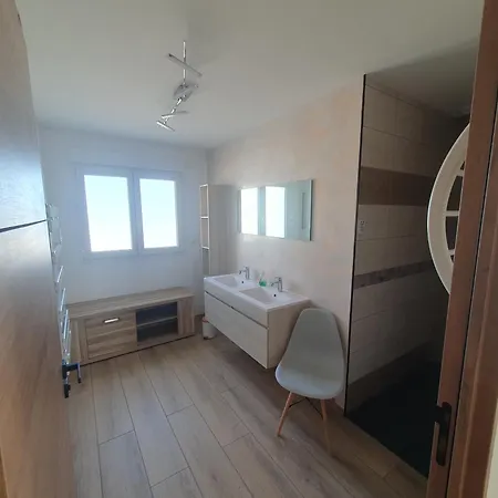 La Parenthese Holiday home Creuzier-le-Neuf